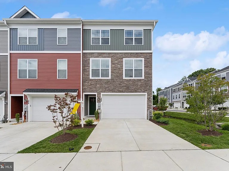 204 Jenkins Way